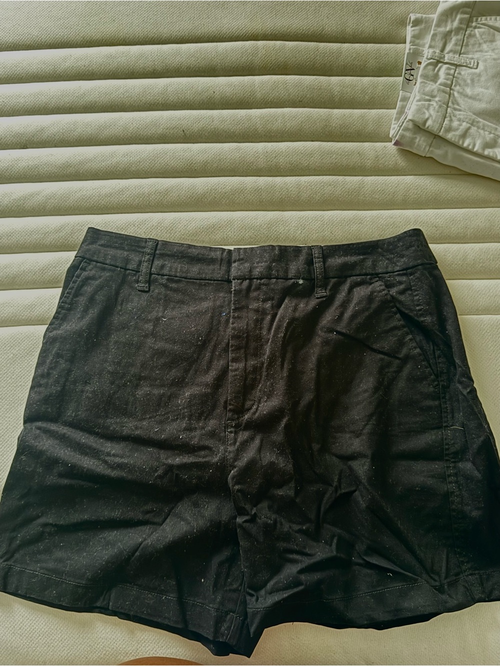 Gloria Vanderbilt Black Bermuda Shorts